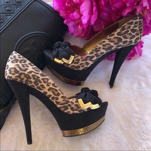{Sam Edelman} Gorgeous Leopard Peep Toe Heels
